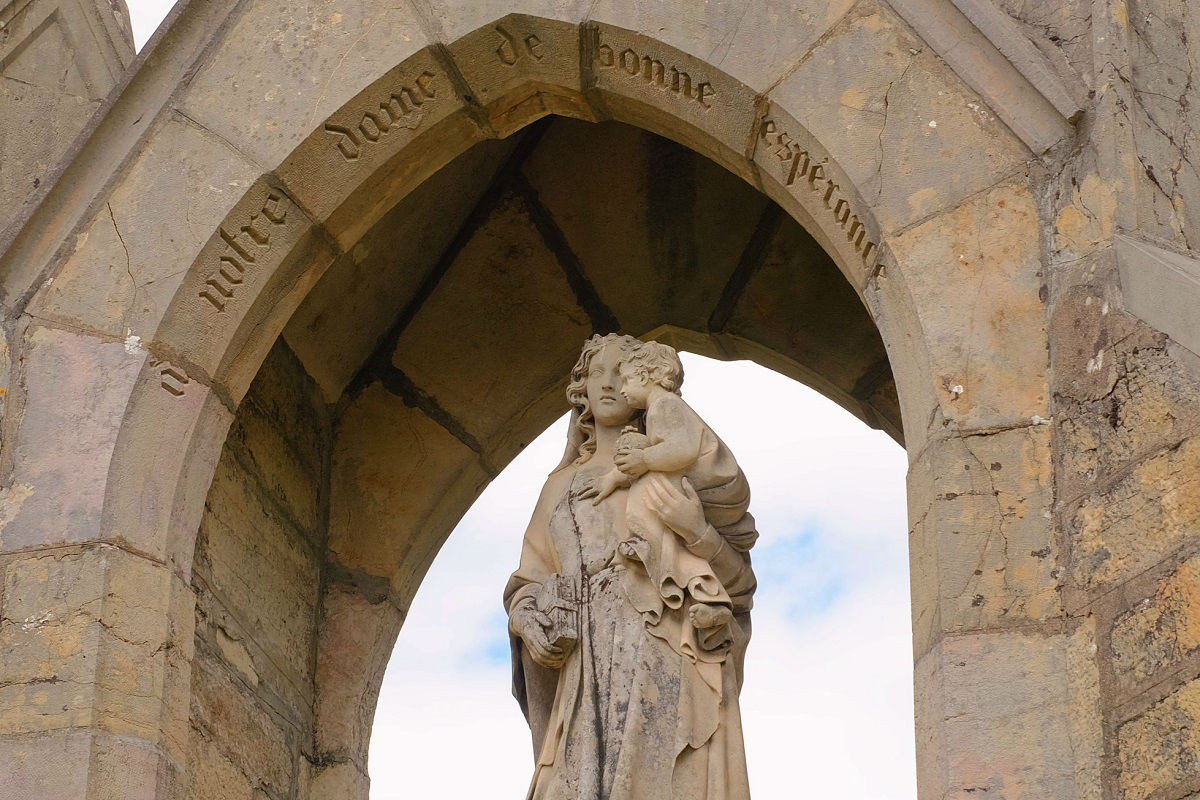 ブルゴーニュの銘醸地、ペルナン・ヴェルジュレスに行ってきた
