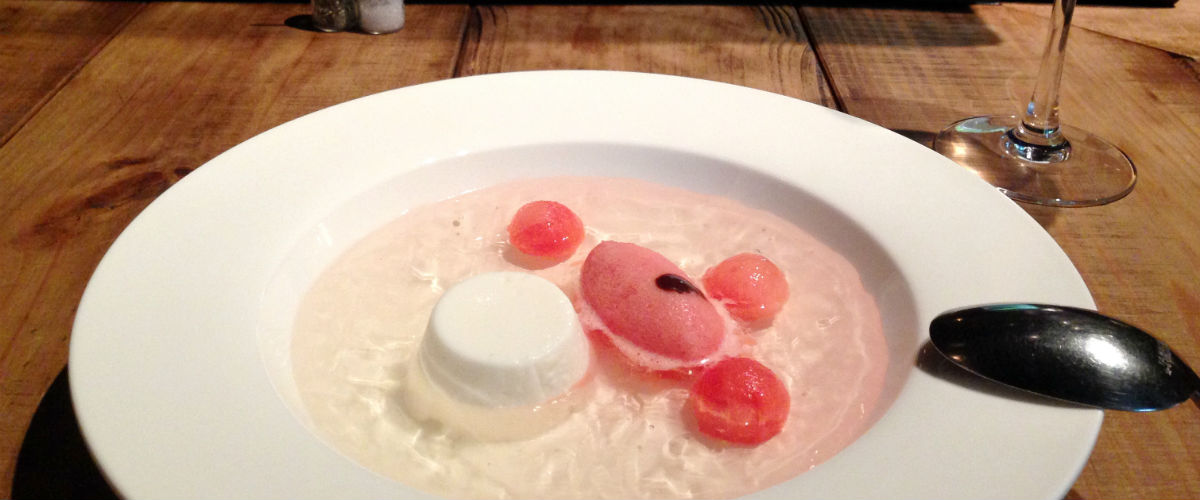 お皿に浮かぶ夏のストーリー。