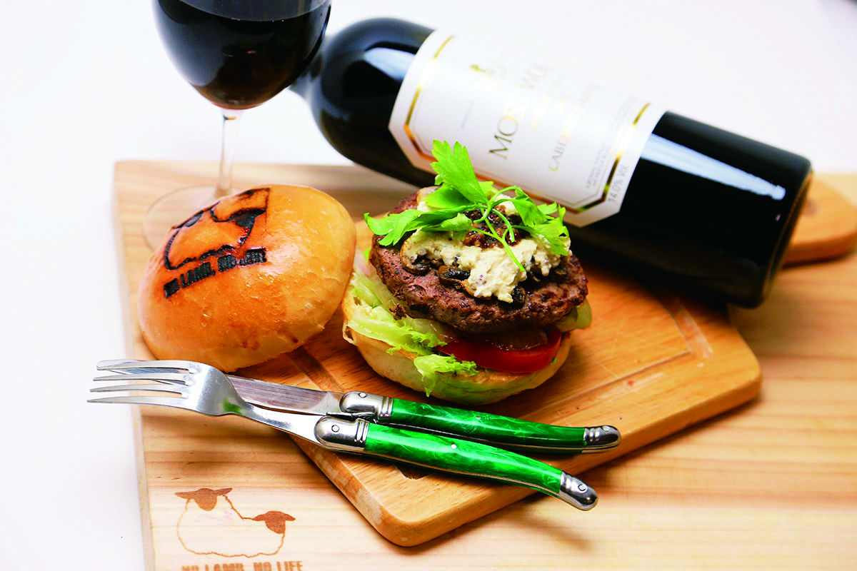 ならばこうしよう、ラムバーガーはブルーチーズ＆マッシュルーム