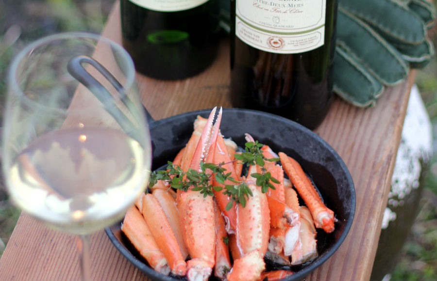 カニ脚のバター炒め