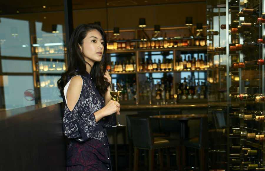 COVER STORY : 女優・田中道子は月に一度“肉女子会”を開く