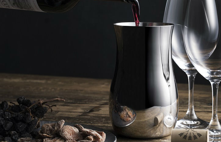 デイリーワインがもっと美味しくなる！　  魔法のステレンス製デキャンタ「Birdyデキャンタ」