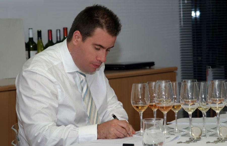 コンスタンティノス・ラザラキスMW