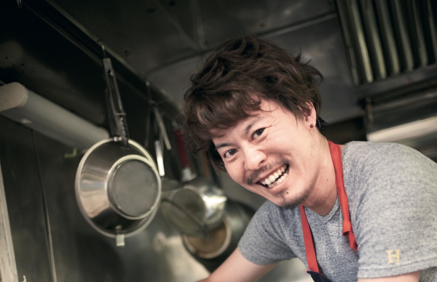 元「旅するシェフ」石川進之介の “妄想” 餃子ワイン食堂（レシピ付き）