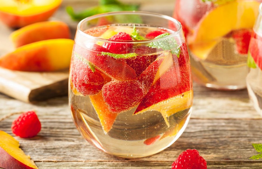 暑い夏を爽快に！　白、ロゼ、泡でサマーサングリア