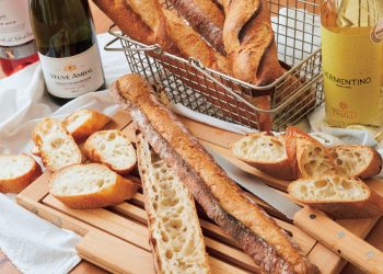 ワインでパン飲み！