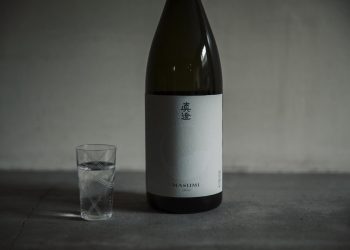 格別な時間を演出する酒。 そこには未来を見据えた生き方があった