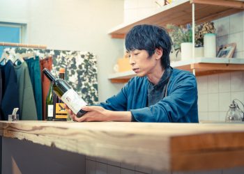 ファッションデザイナーはなぜ自然派ワインに惹かれるのか？
