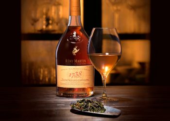 日本茶とコニャックの融合『茶割ロワイヤル』ってなんだ？