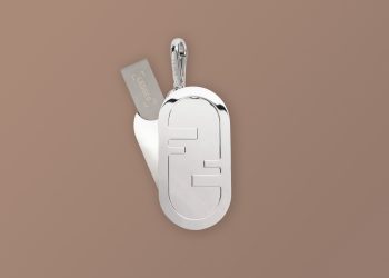 フェンディが「レジャー」とコラボ。テックアクセサリーを発表！